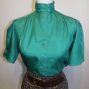 5/$10 Vintage Green Top.